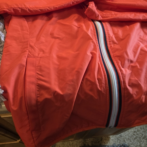 Athleta Red Zip-up Wind Breaker Jacket Size Medium - Picture 11 of 16